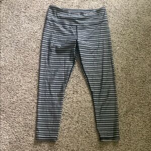 ZYIA Chevron Patterned Gray and Black Leggings